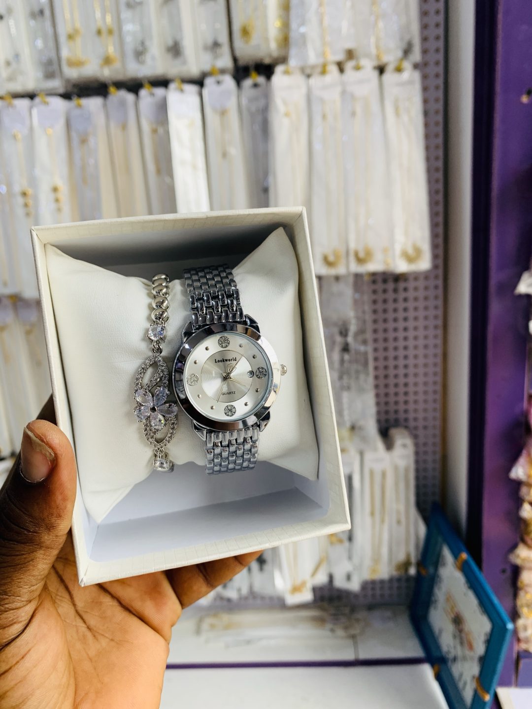 Lookworld silver watch Combo with paper box
