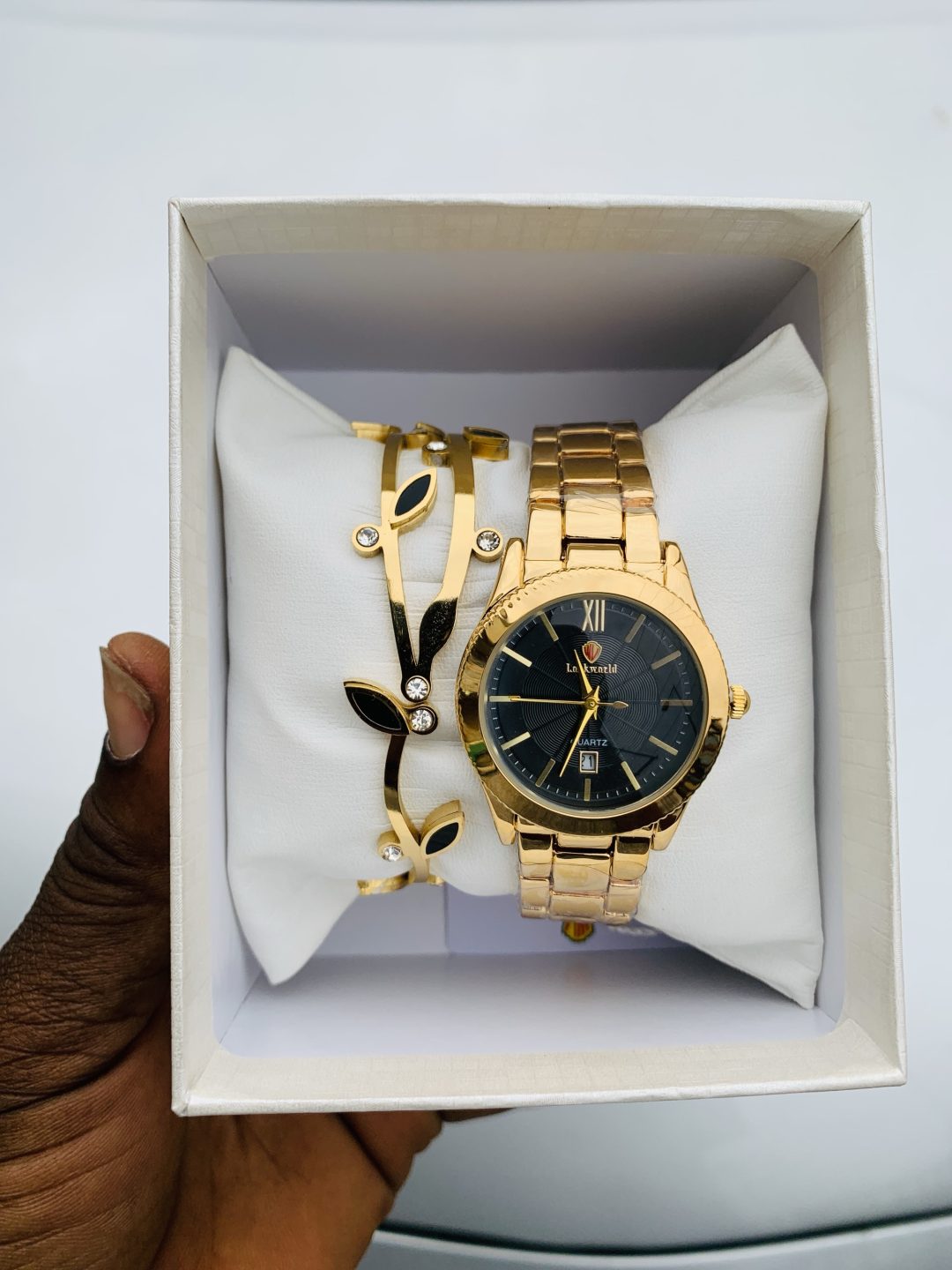 Lookworld gold/black face with box - Image 4
