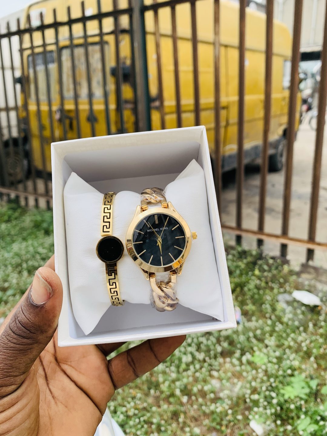 Micheal kors gold/black face watch combo with box - Image 3