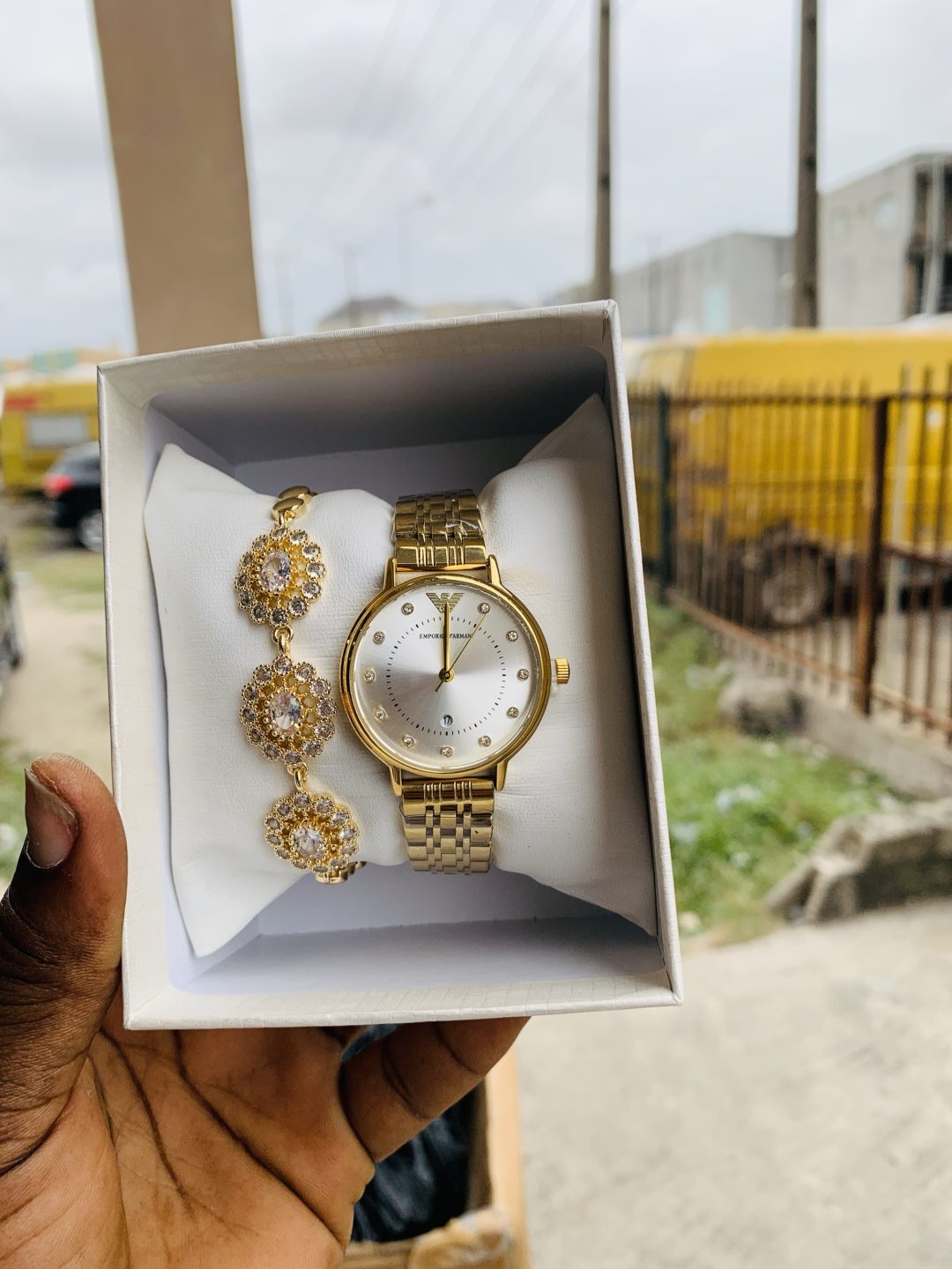 Emporio Armani gold/white face watch combo with box - Image 2