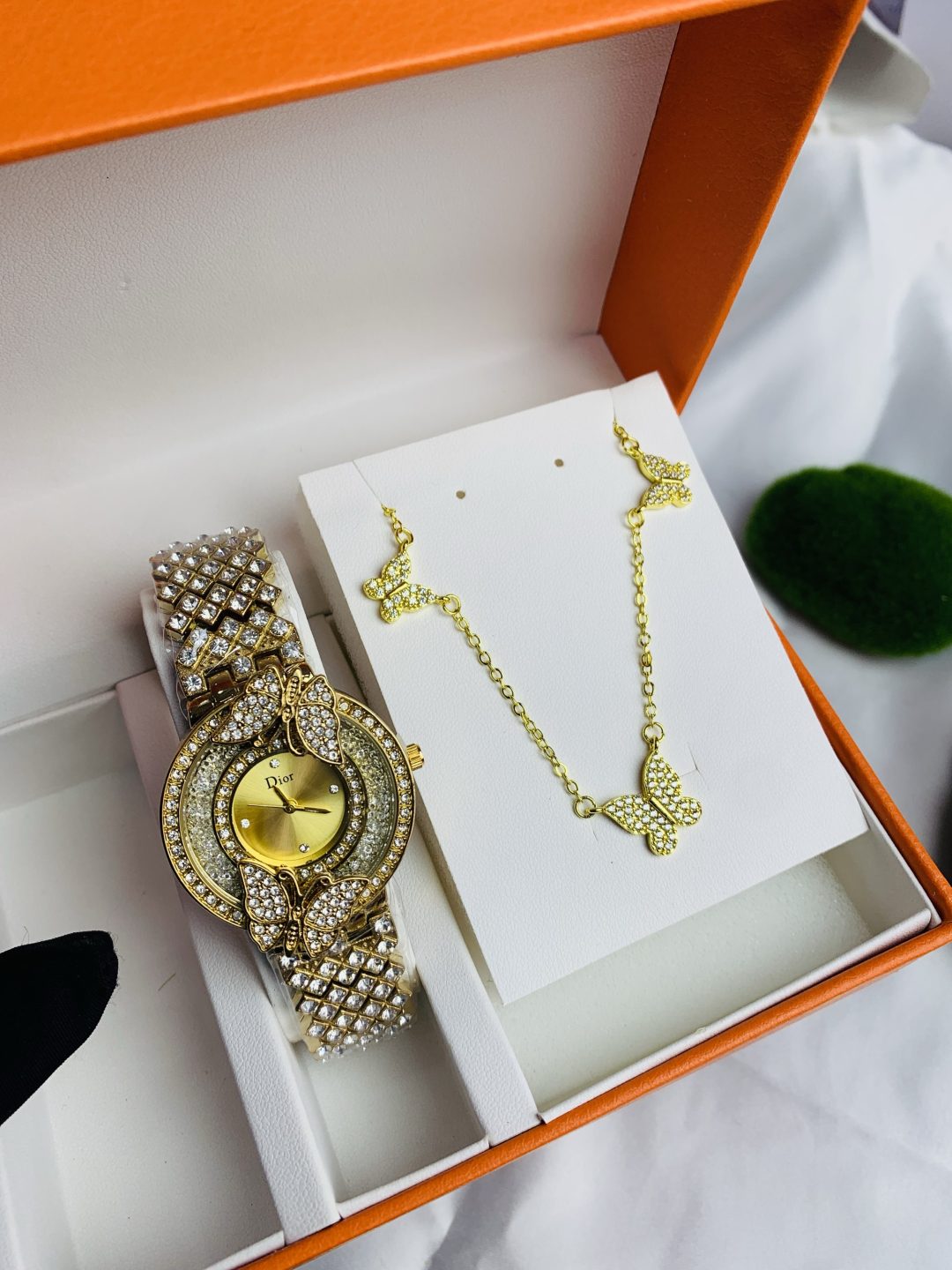 Dior gold watch combo with paper box - Image 3