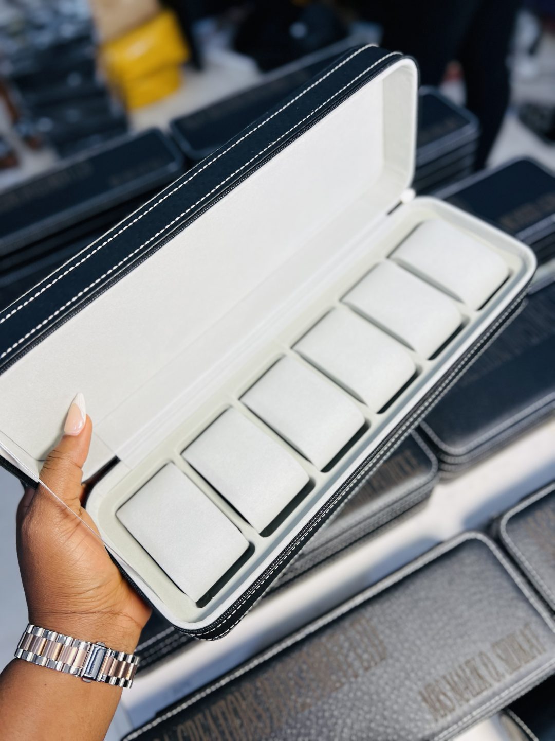 Engraved 6 in 1 watch organizer - Image 2