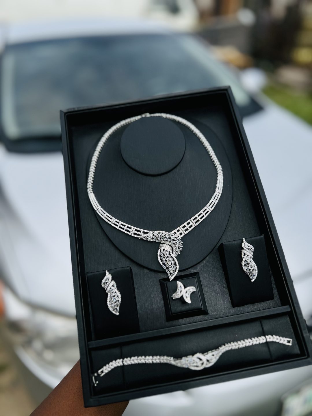 Silver luxury zirconia royal set 001 - Image 2