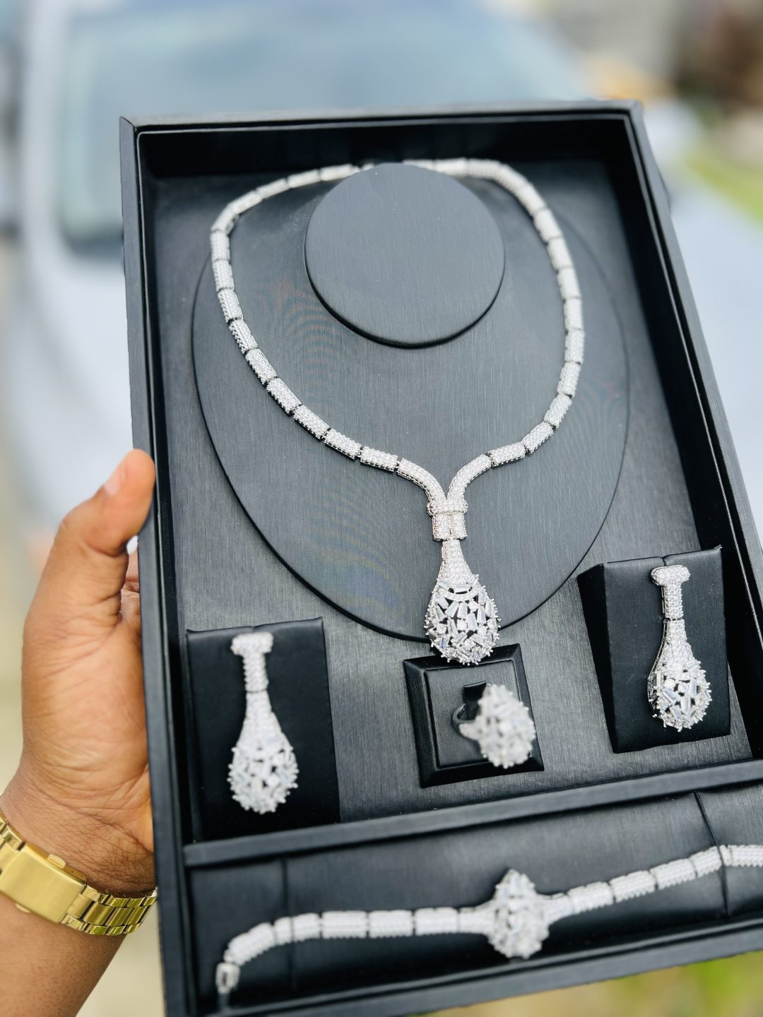 Silver luxury zirconia royal set 002 - Image 4