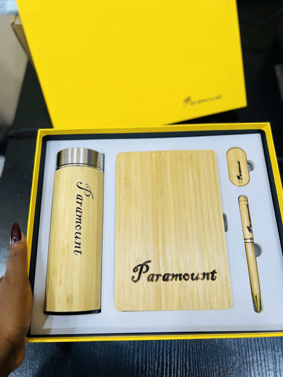 Engraved wooden gift set - Image 3