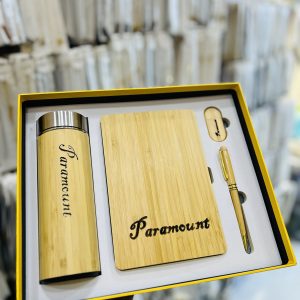 Engraved wooden gift set