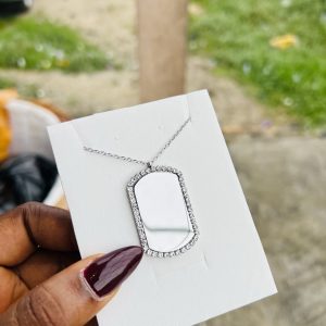 Engraved silver square stoned necklace 002