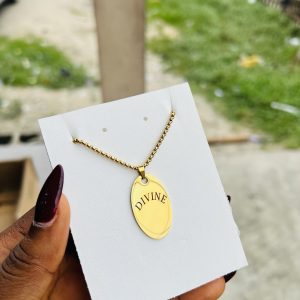 Engraved gold oval necklace