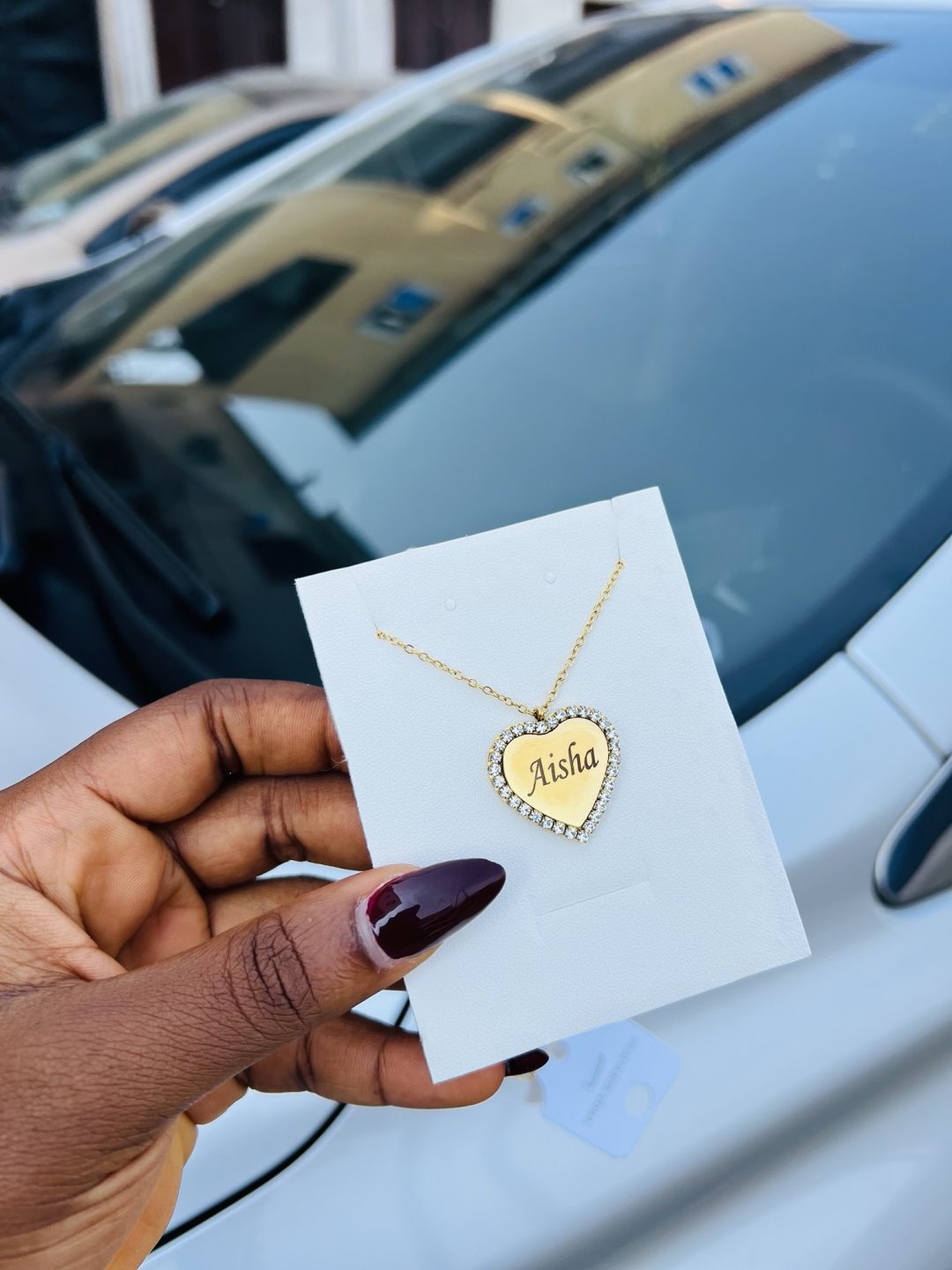 Engraved gold love stoned necklace with barcode - Image 6