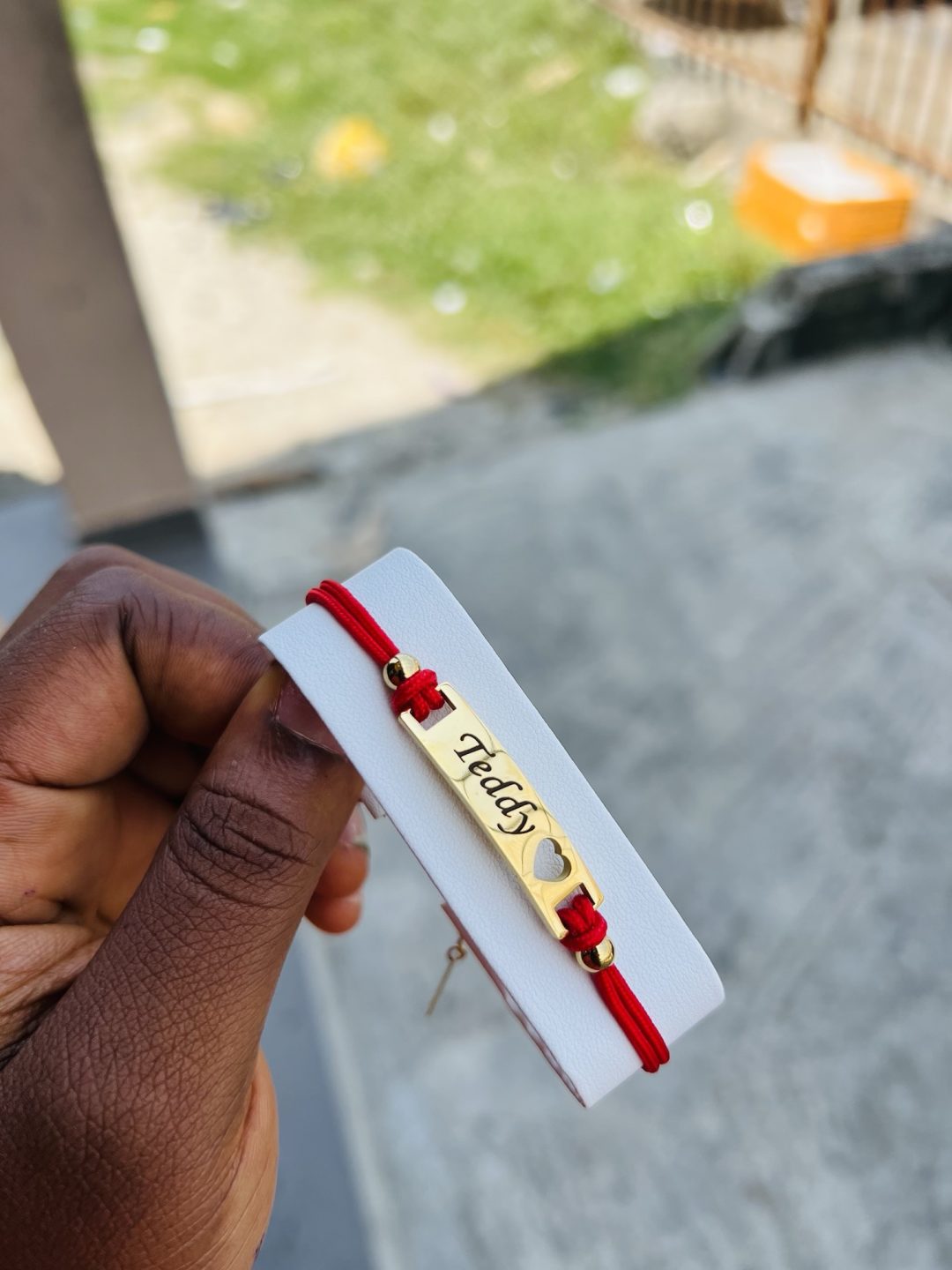 Engraved red flat love drawstring bracelet