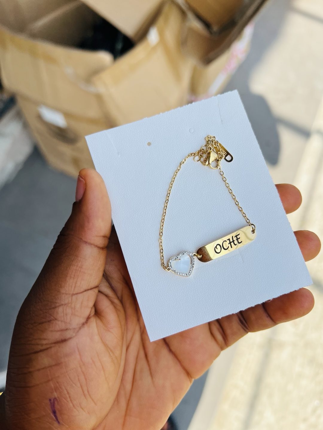 Engraved white stoned love bracelet - Image 3
