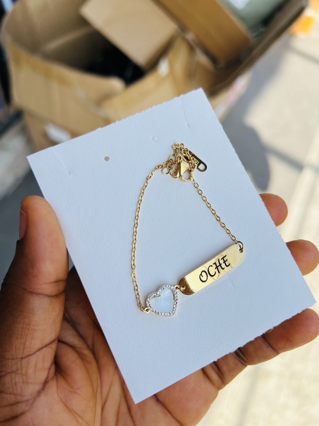 Engraved white stoned love bracelet - Image 6
