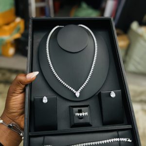 001 Zirconia bridal set