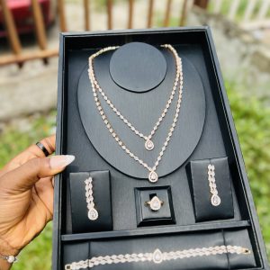 005 Zirconia bridal set (gold colour)