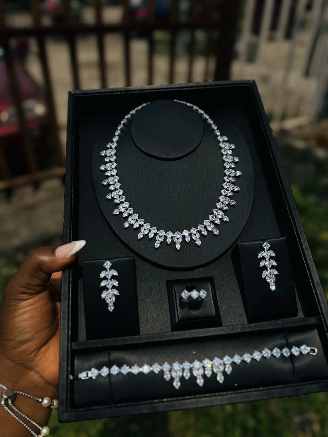 007 Zirconia bridal set