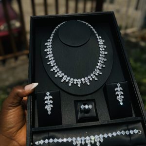 007 Zirconia bridal set