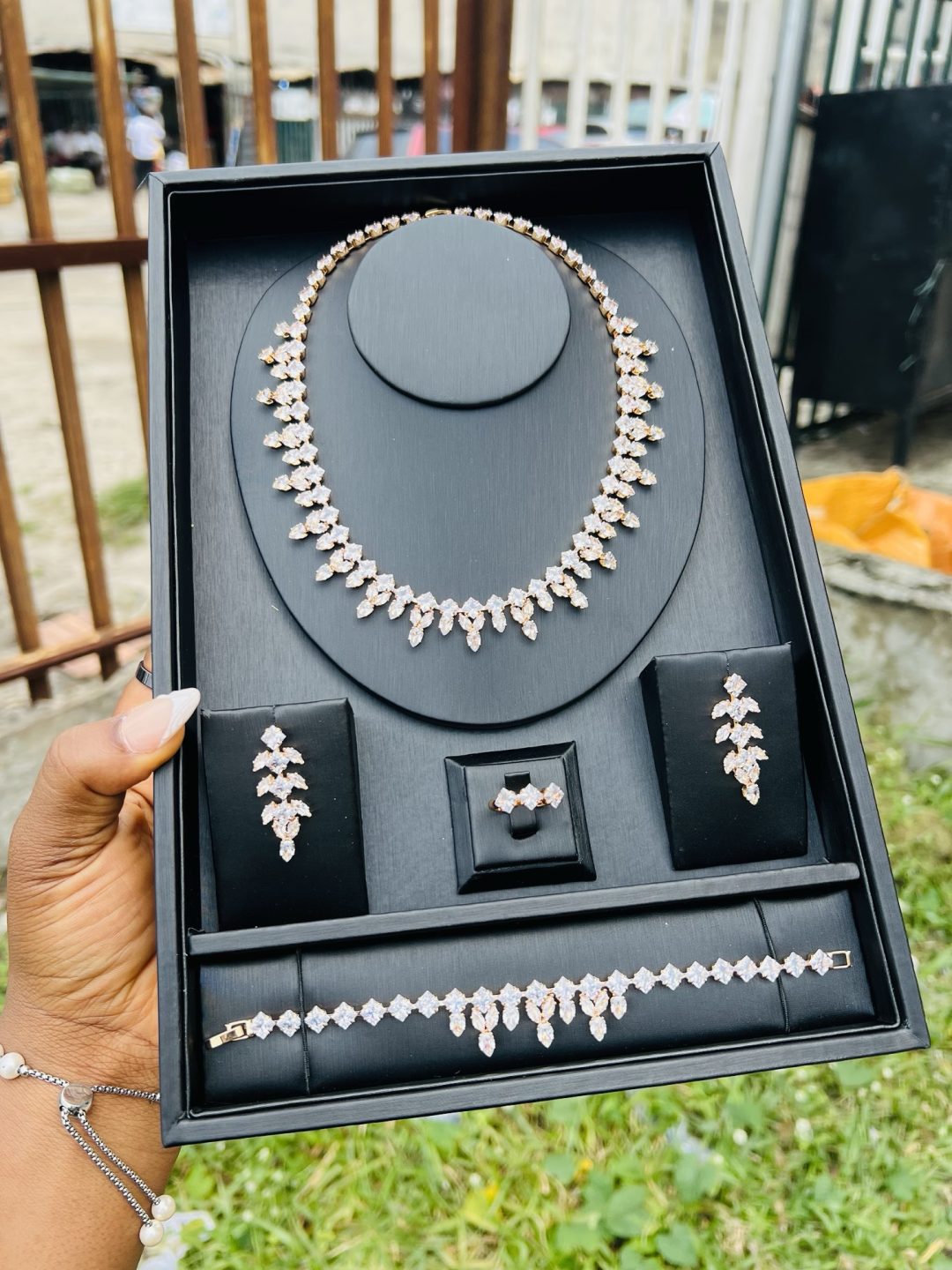 008 Zirconia bridal set (Gold colour)