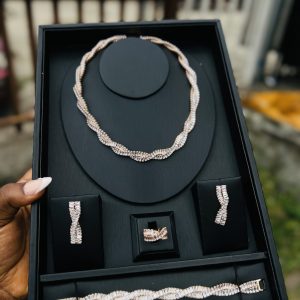 009 Zirconia bridal set (gold colour)
