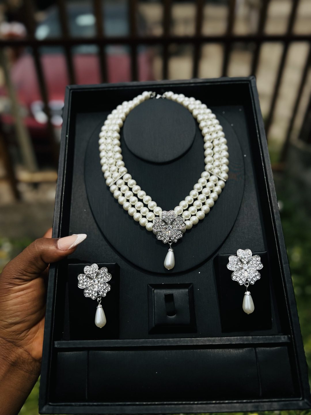 Flowery fashion pearl necklace set - Image 4