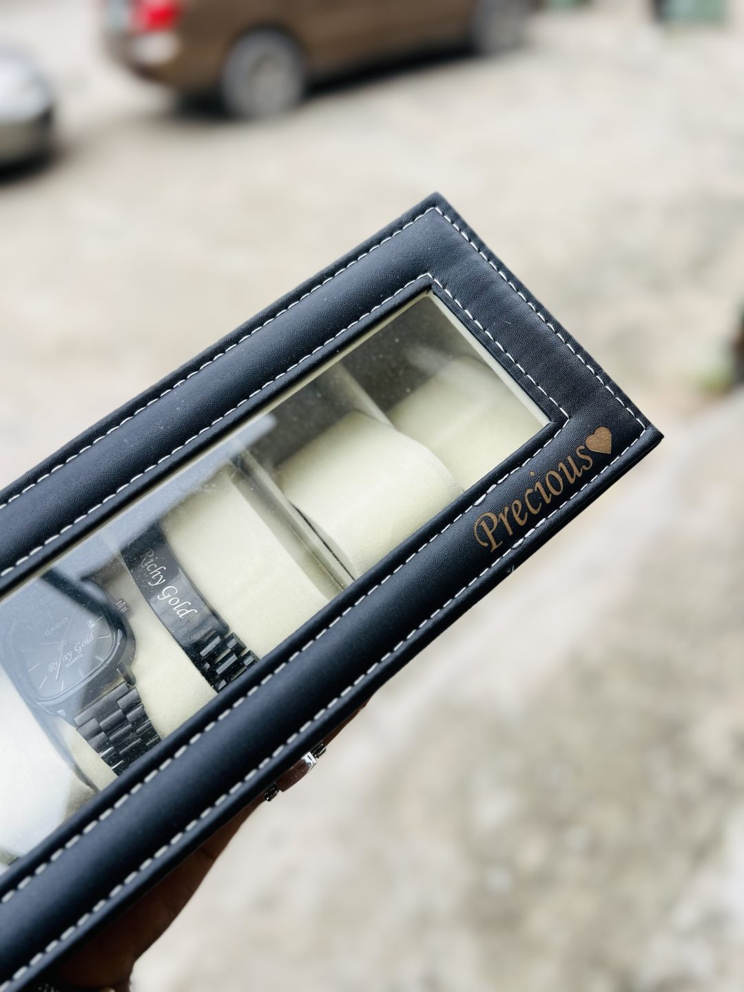 Engraved glass organizer - Image 2