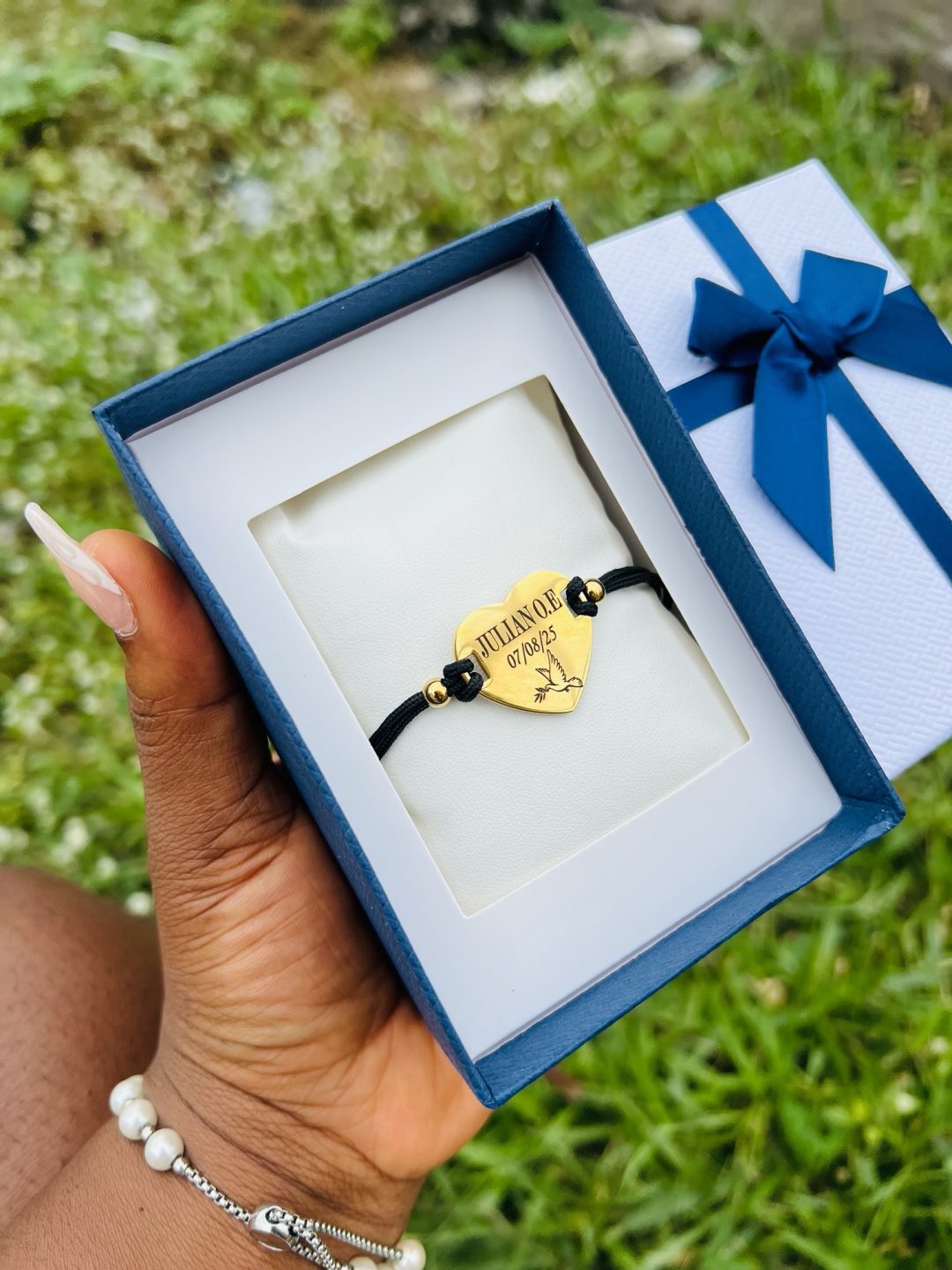 Engraved picture & text drawstring bracelet - Image 6