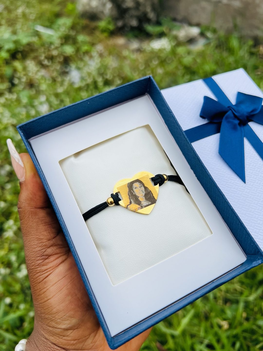 Engraved picture & text drawstring bracelet - Image 3