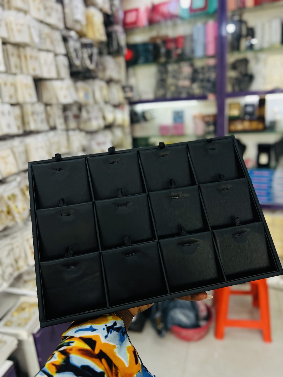 Black necklace display board - Image 8
