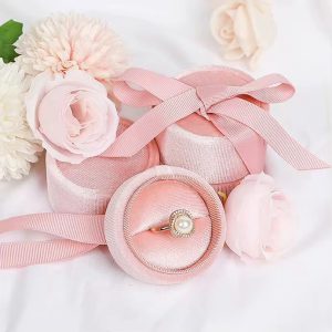 Bow tie knot pink mini box