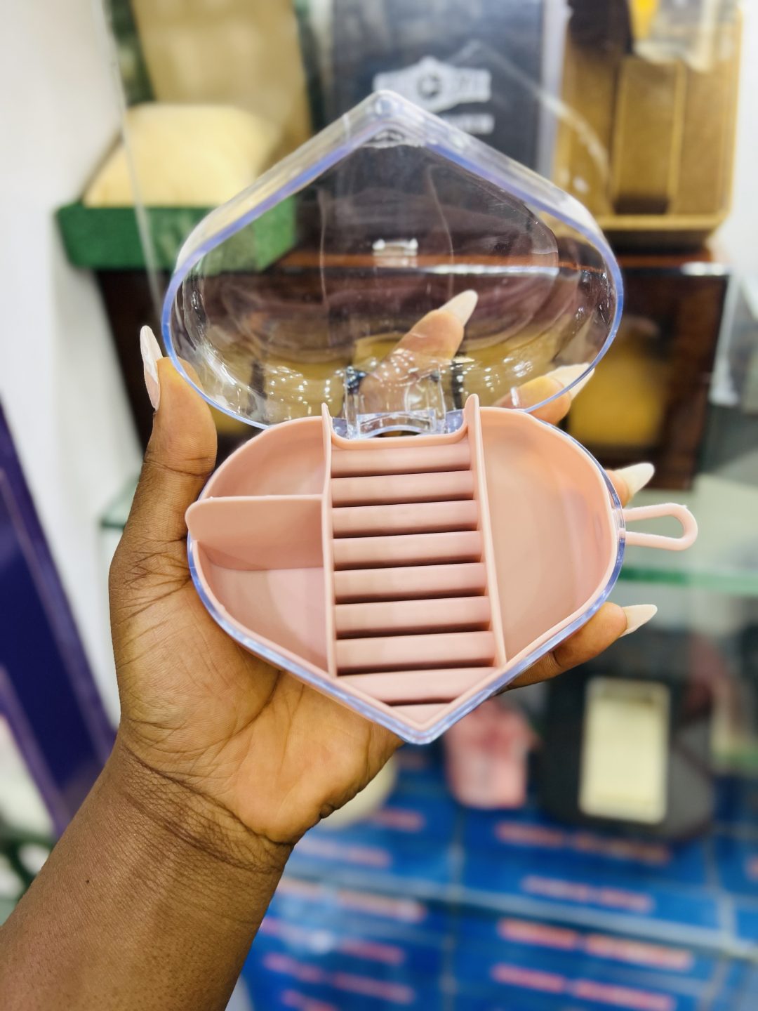 Heart shape pink mini jewelry organizer