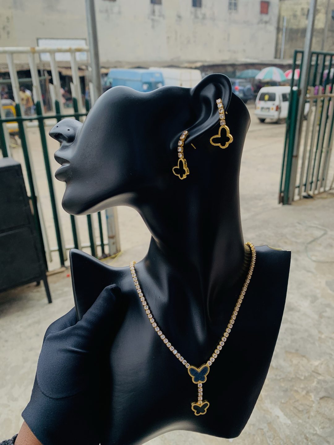 Marvel gold necklace set - Image 4