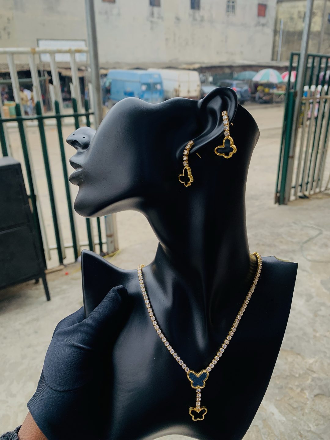 Marvel gold necklace set - Image 3