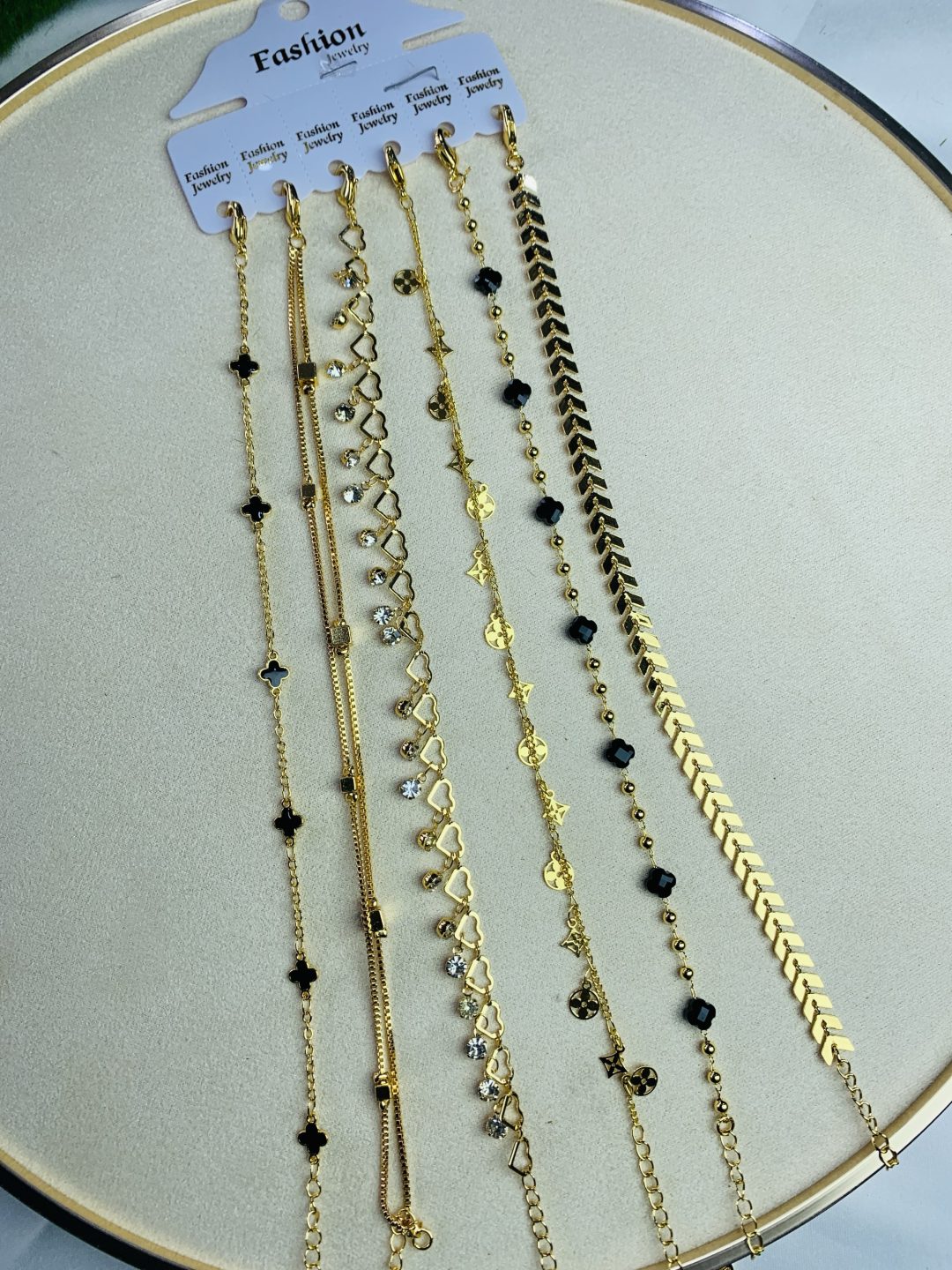 Half dozen of anklets 001