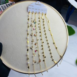 Half dozens of anklets 002