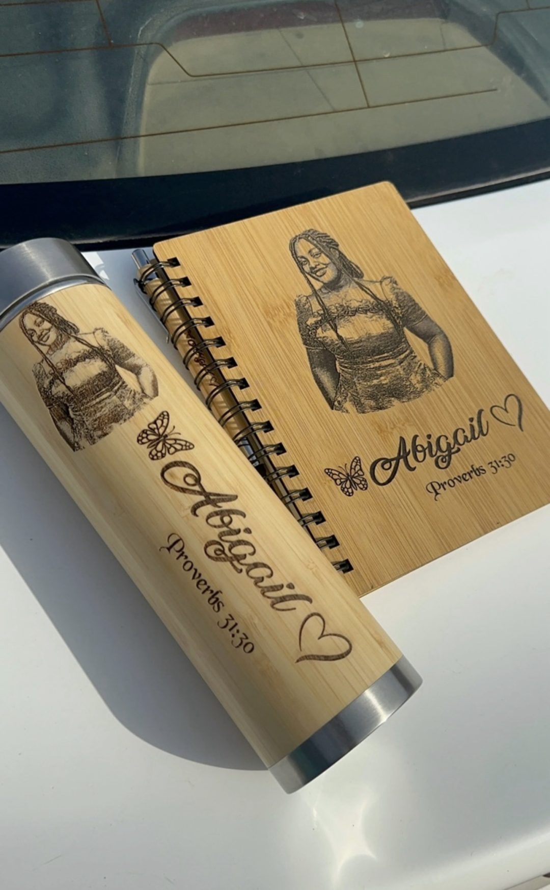 Picture engraved fully boxed wooden set - Image 7