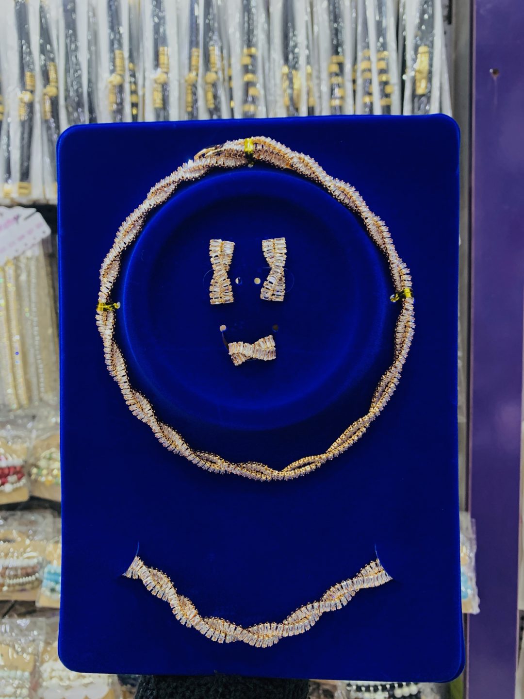 Sophistica luxury zirconia gold set