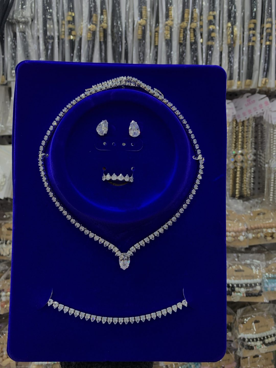 Diamond Drop zirconia silver set