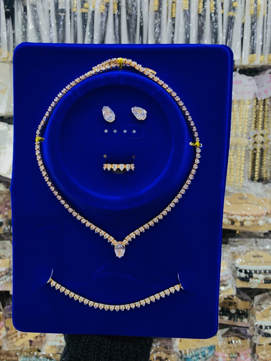 Diamond Drop zirconia gold set