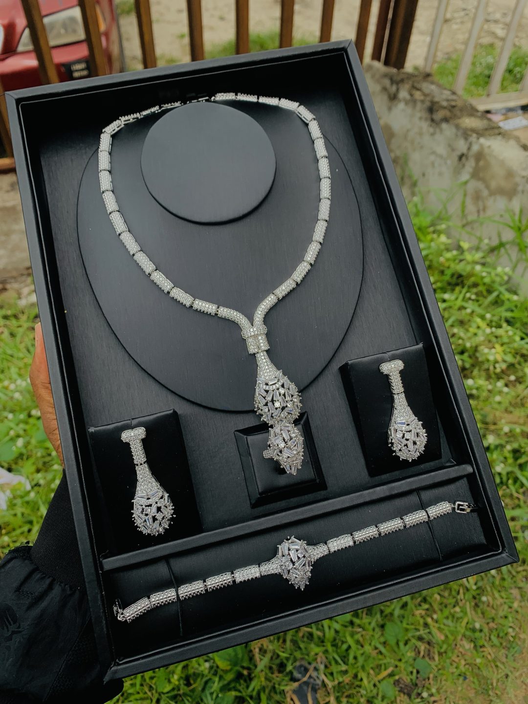 Zirconia luxe silver set - Image 3
