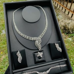 Treasures of love zirconia silver set