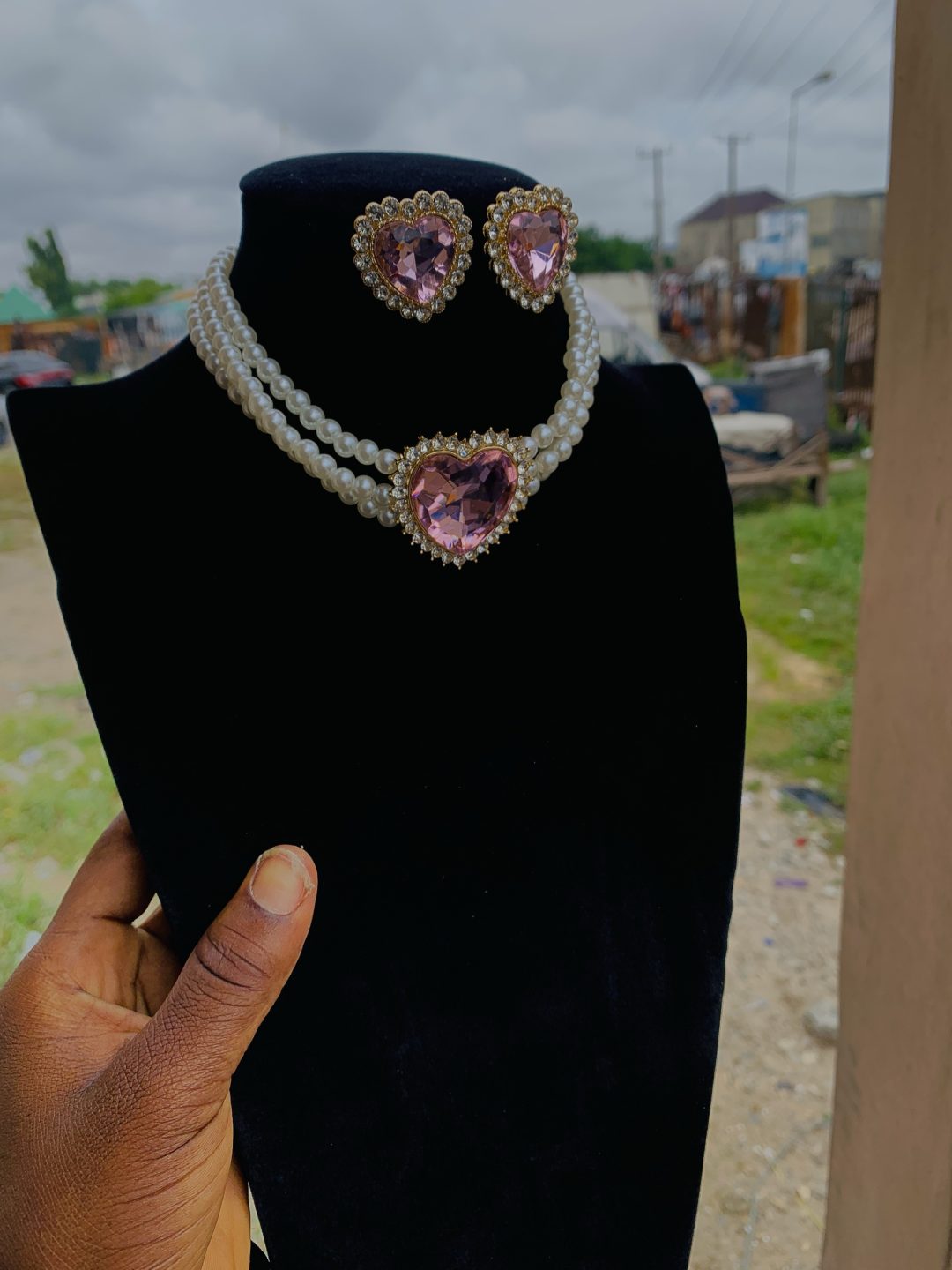 Pink heart pearl necklace - Image 2