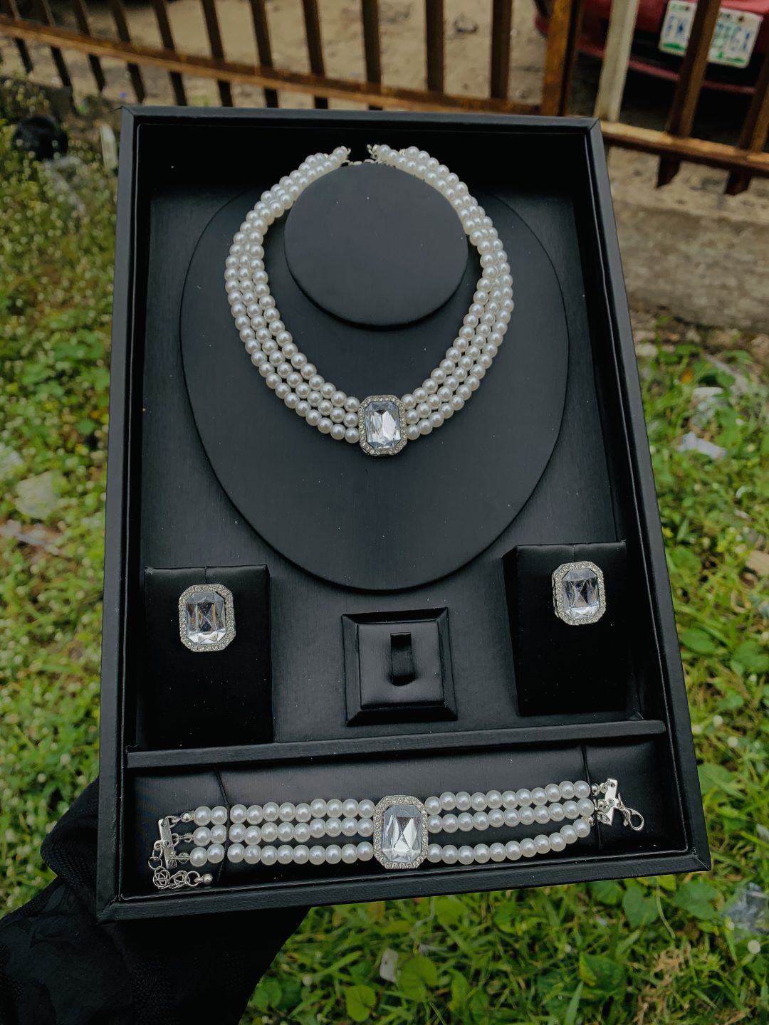 Aurora white stoned pearls 003 - Image 3