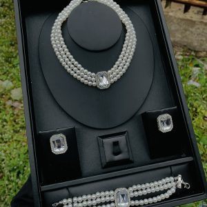 Aurora white stoned pearls 003
