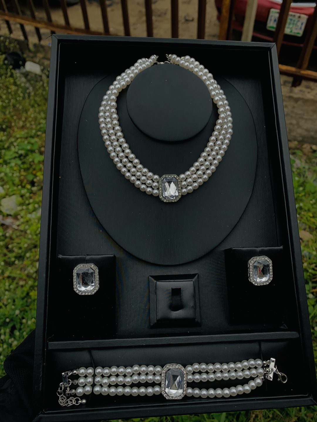 Aurora white stoned pearls 003 - Image 2