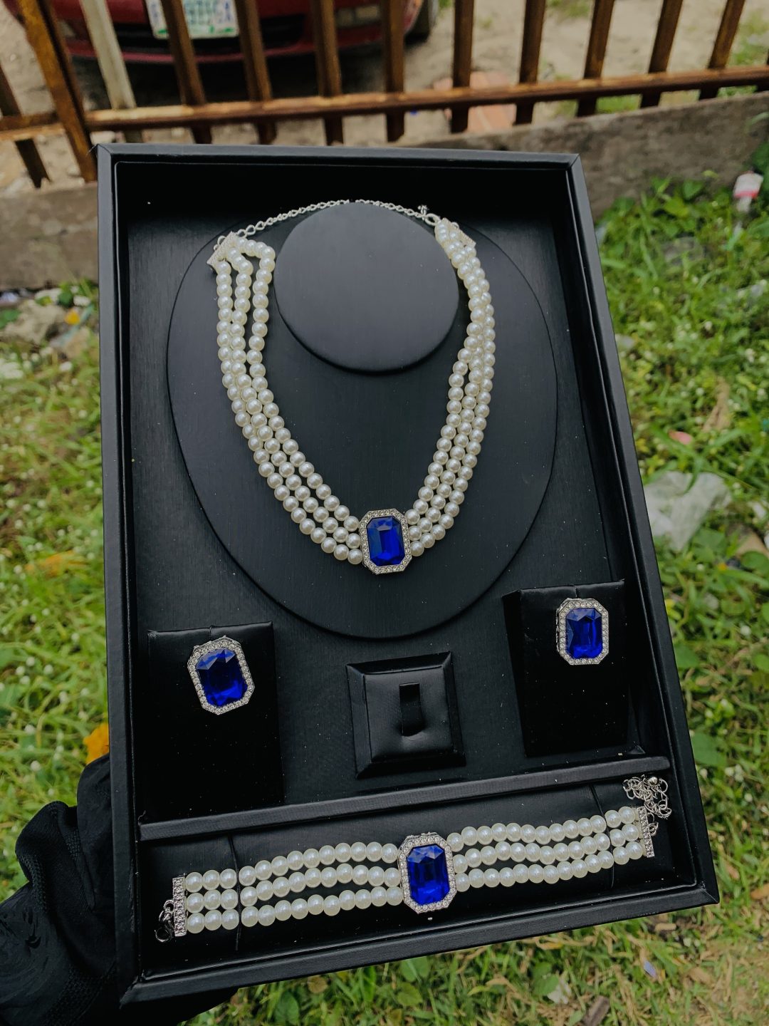 Aurora blue stoned pearls 002 - Image 5