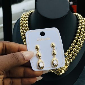 MD stoned earrings