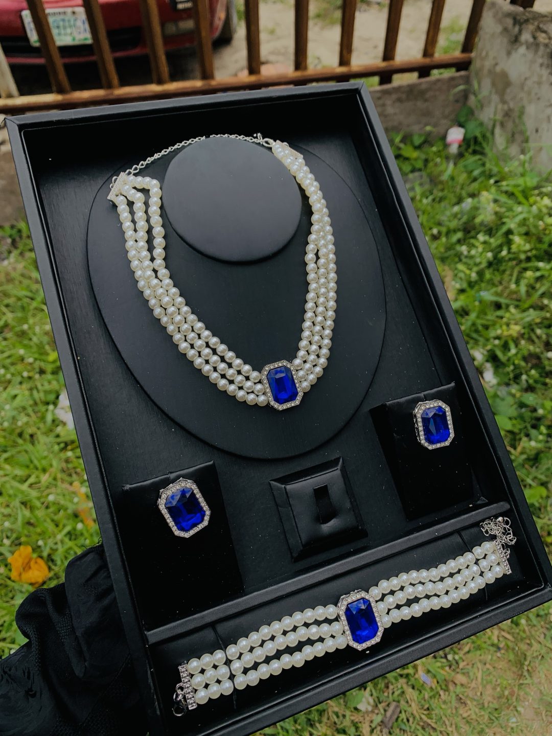 Aurora blue stoned pearls 002 - Image 2