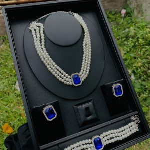Aurora blue stoned pearls 002