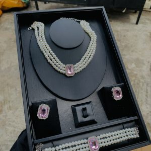 Aurora pink stoned pearls 001