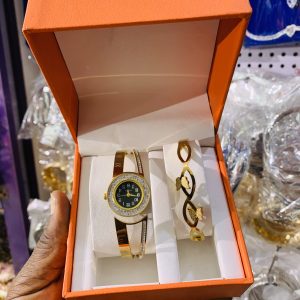 Bracelet wristwatch combo comes with paper box