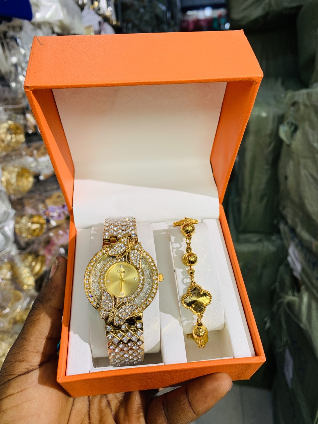 Dior gold watch combo comes  with paper box